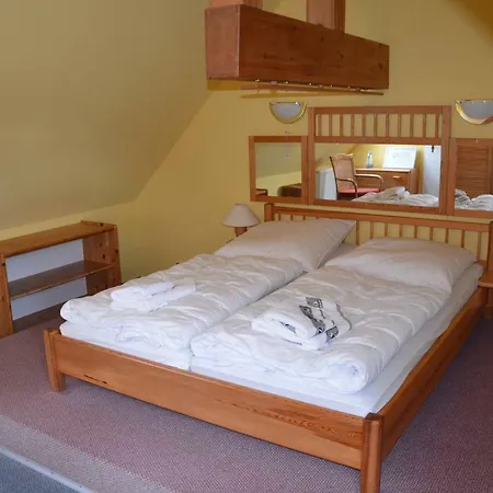 Haus Mertin Hauptstrasse 98 Apartamento Koserow